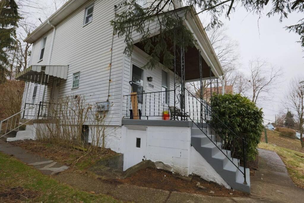 Stylish And Refined With Easy Access Apartment *