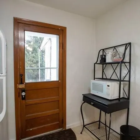 Stylish And Refined With Easy City Access Pittsburgh Exterior photo